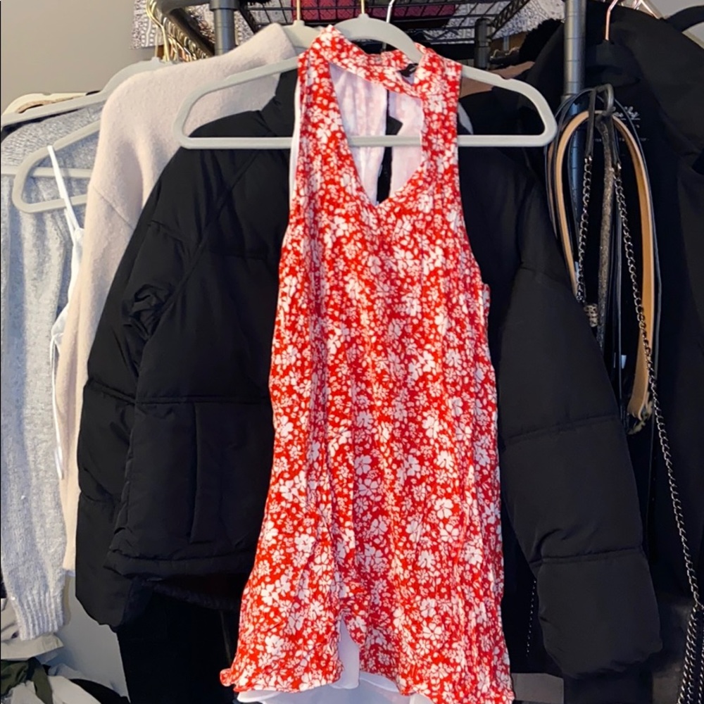 Lulus dress never worn